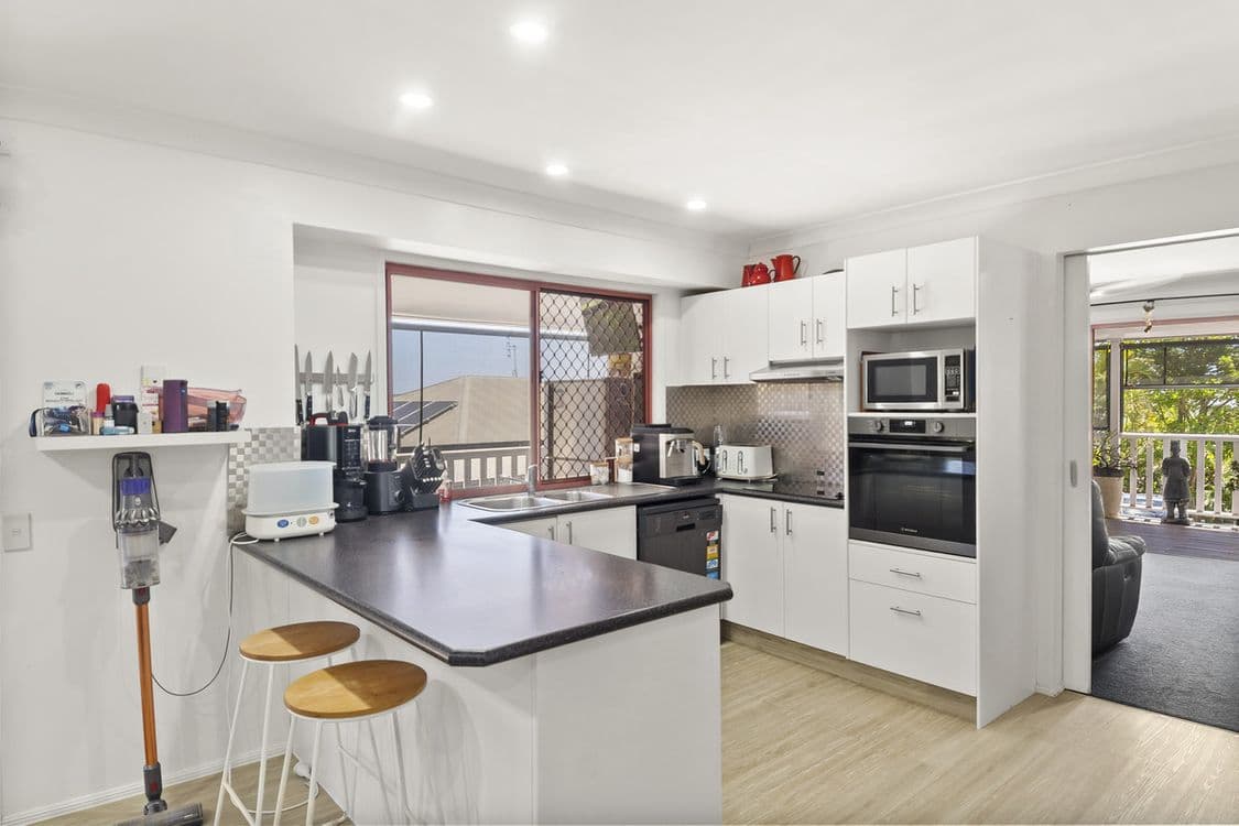 13 Windward Rise, Pacific Pines, QLD 4211, Pacific Pines - Thumbnail 4
