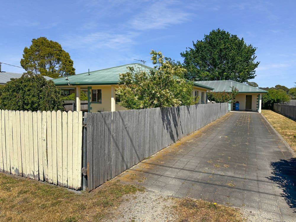 1-2/21 Annie St, ST HELENS, TAS 7216, St Helens - Thumbnail 2