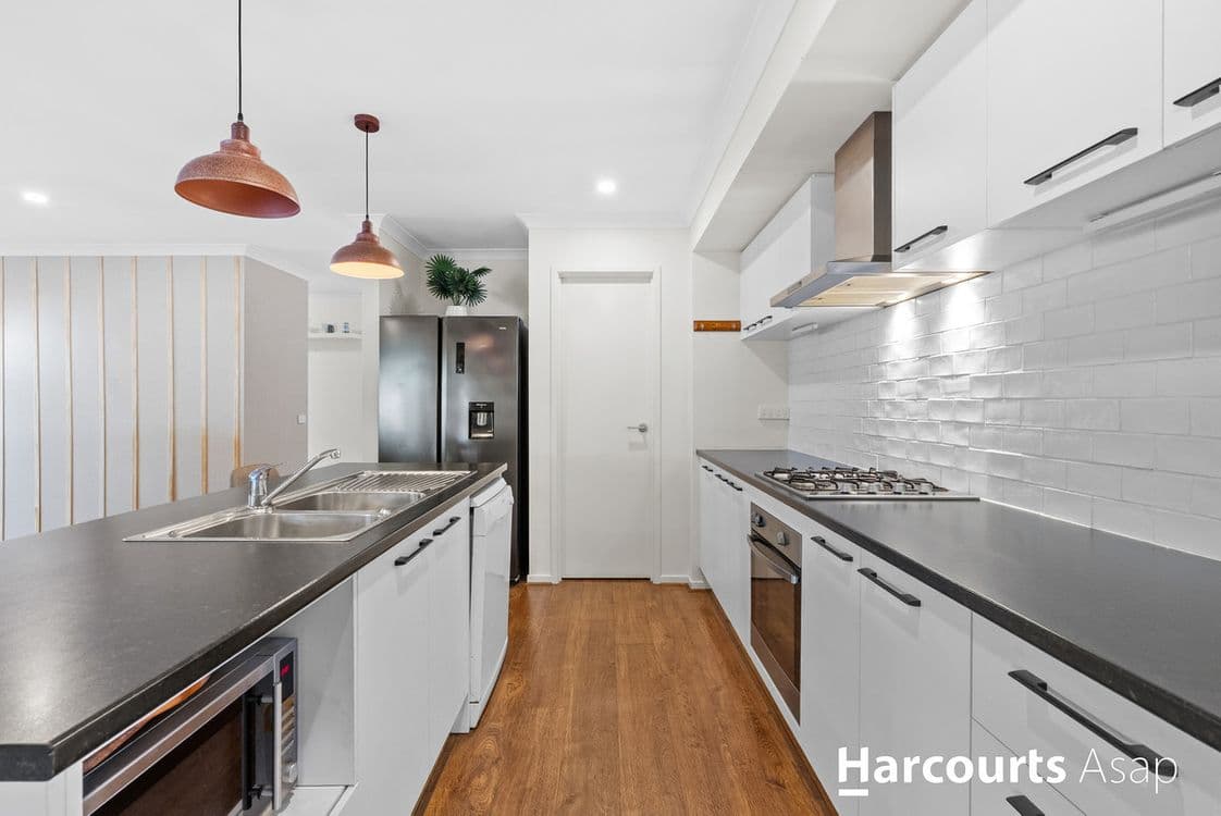23 Carisbrooke Way, Clyde North, VIC 3978, Clyde North - Thumbnail 6