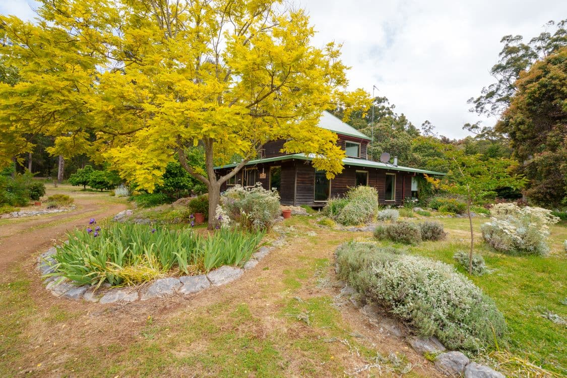 27 Clarrie Jones Place, PEMBERTON, WA 6260, Pemberton - Thumbnail 2
