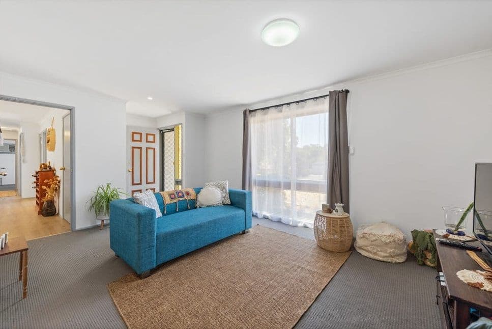 16 Geddes Avenue, CLARE, SA 5453, Clare - Thumbnail 2