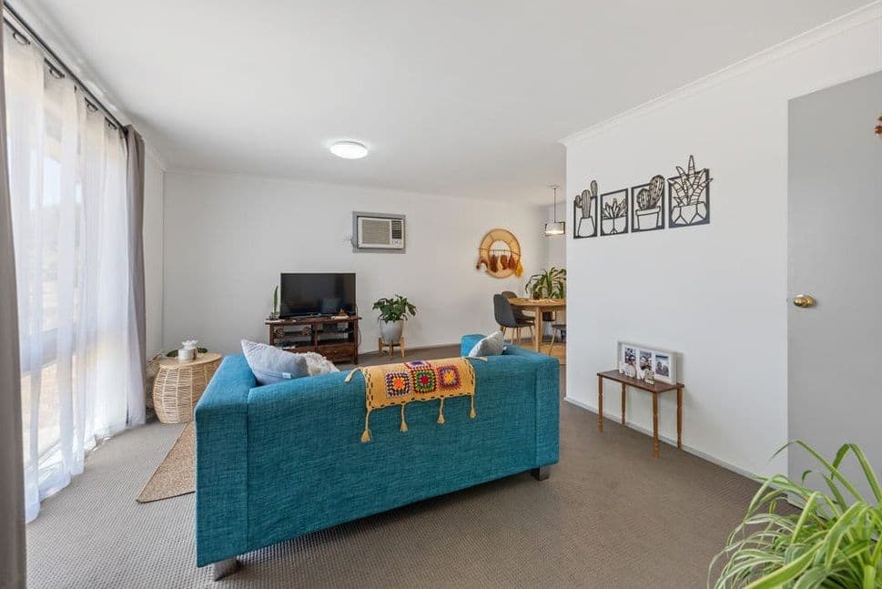 16 Geddes Avenue, CLARE, SA 5453, Clare - Thumbnail 3