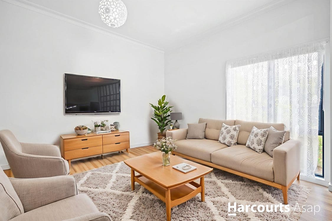 35 Moore Street, Moe, VIC 3825, Moe - Thumbnail 2