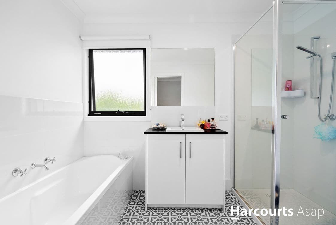 3/2-4 Edinburgh Drive, Beaconsfield, VIC 3807, Beaconsfield - Thumbnail 6