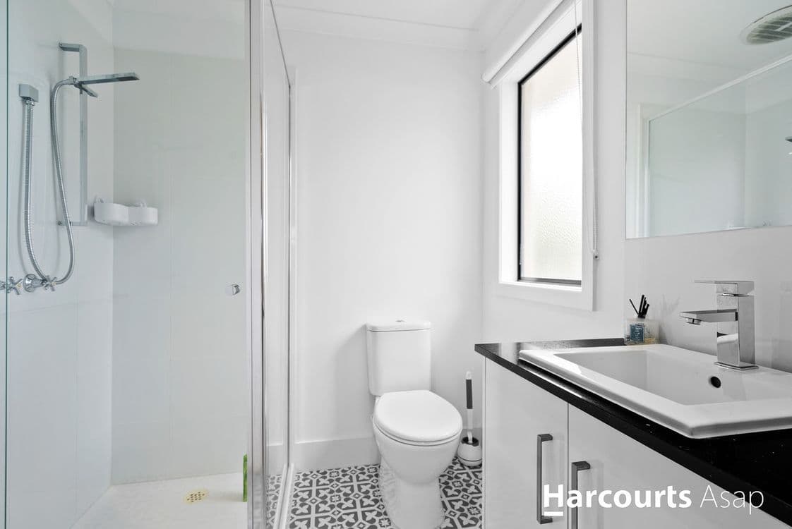 3/2-4 Edinburgh Drive, Beaconsfield, VIC 3807, Beaconsfield - Thumbnail 8