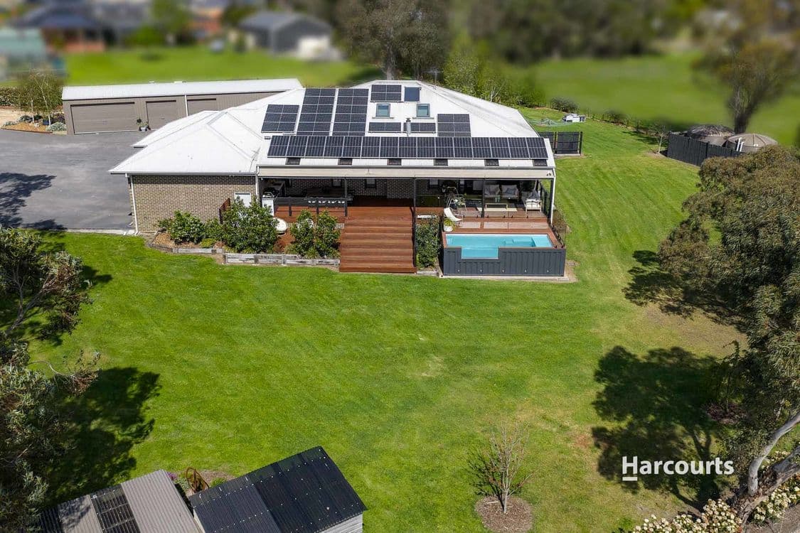 33A Ryan Road, Pakenham, VIC 3810, Pakenham - Thumbnail 2