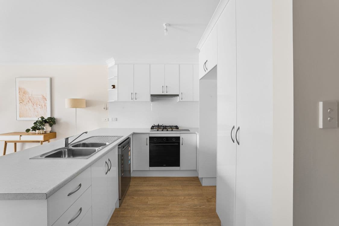296-298 Oaklands Road, Park Holme, SA 5043, Park Holme - Thumbnail 3