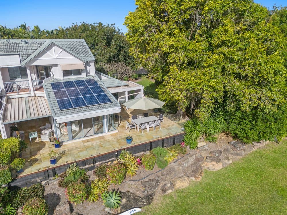1 Greystone/125 Santa Cruz Boulevard, Clear Island Waters, QLD 4226, Clear Island Waters - Thumbnail 8
