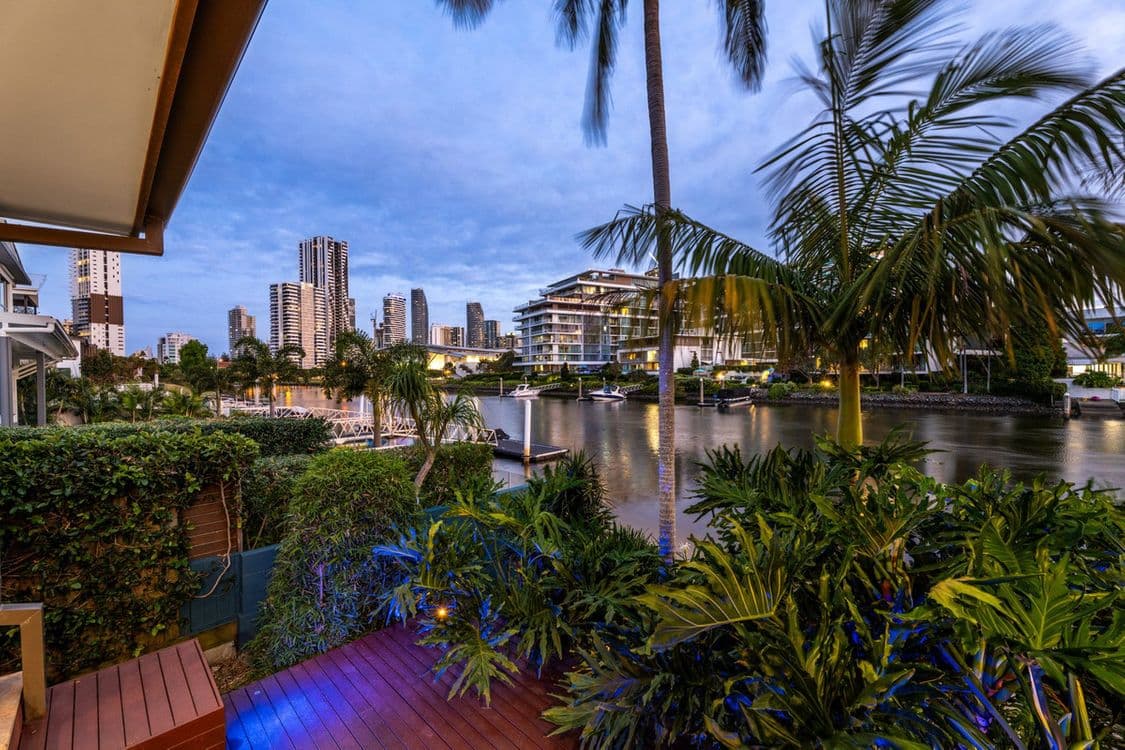 125 Allambi Avenue, Broadbeach Waters, QLD 4218, Broadbeach Waters - Thumbnail 3