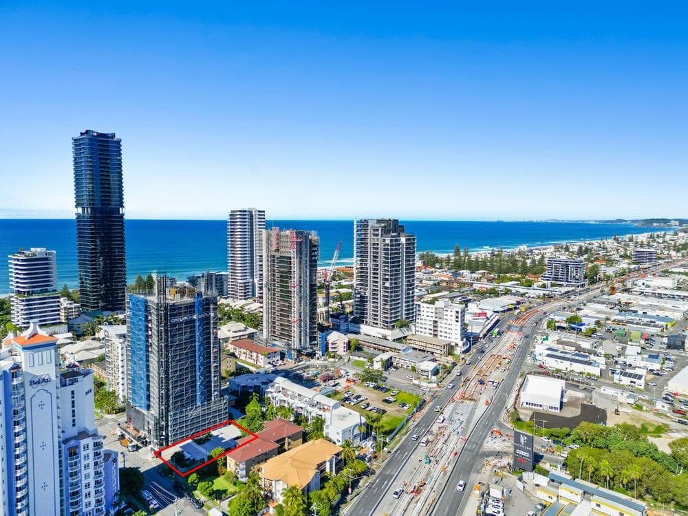 1/30 Alexandra Avenue, Mermaid Beach, QLD, 4218, Mermaid Beach - Thumbnail 3