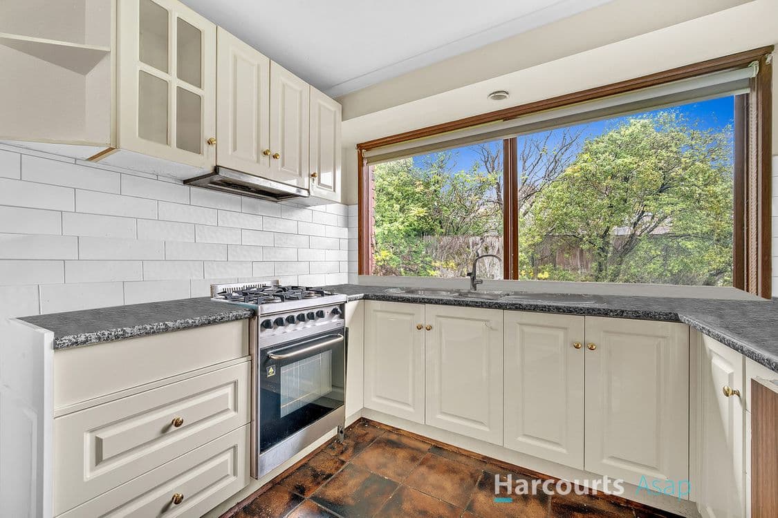 57 Grove End Road, Endeavour Hills, VIC 3802, Endeavour Hills - Thumbnail 4