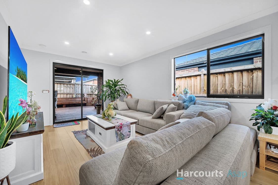 10 Gecko Crescent, Clyde North, VIC 3978, Clyde North - Thumbnail 6