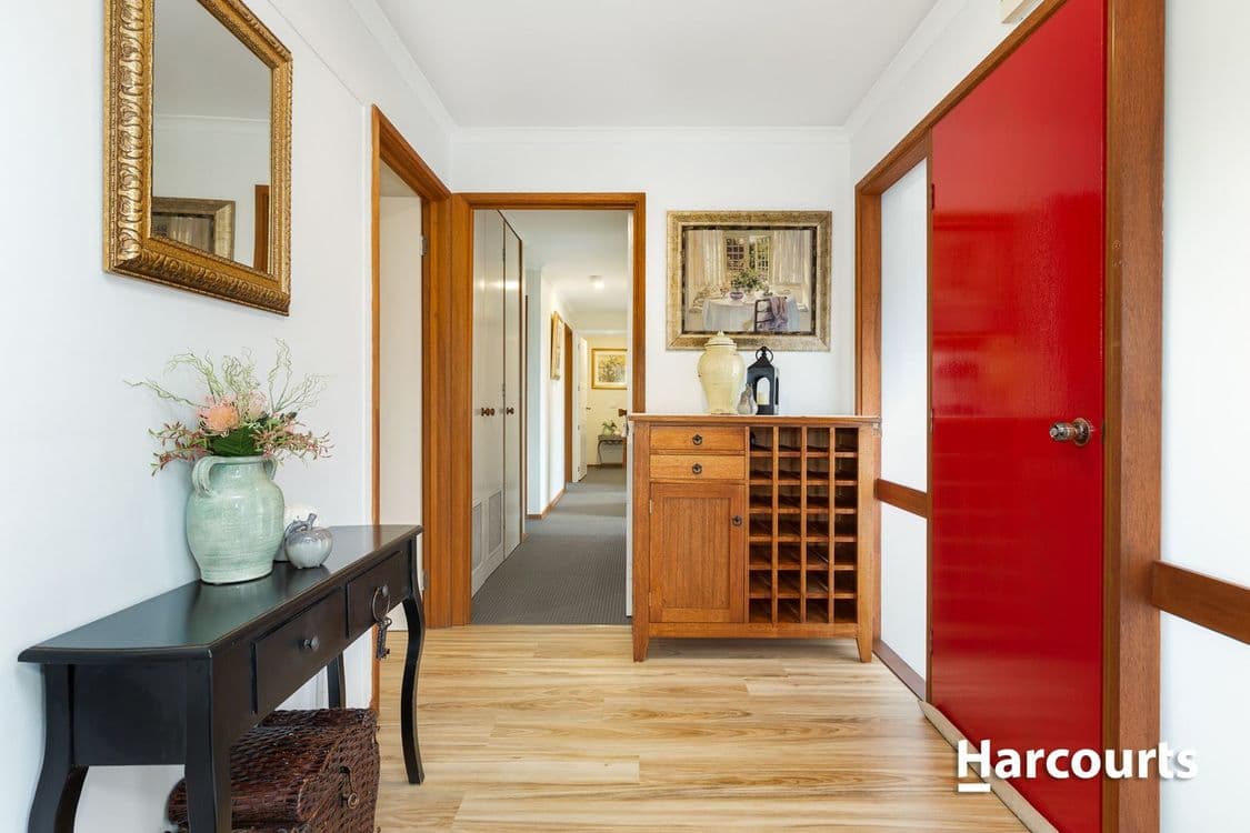 8 Rolstone Court, Narre Warren, VIC 3805, Narre Warren - Thumbnail 2
