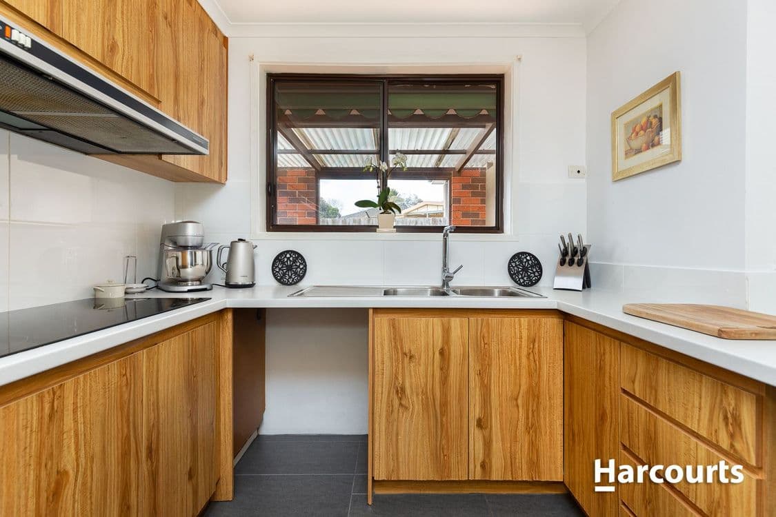 8 Rolstone Court, Narre Warren, VIC 3805, Narre Warren - Thumbnail 5
