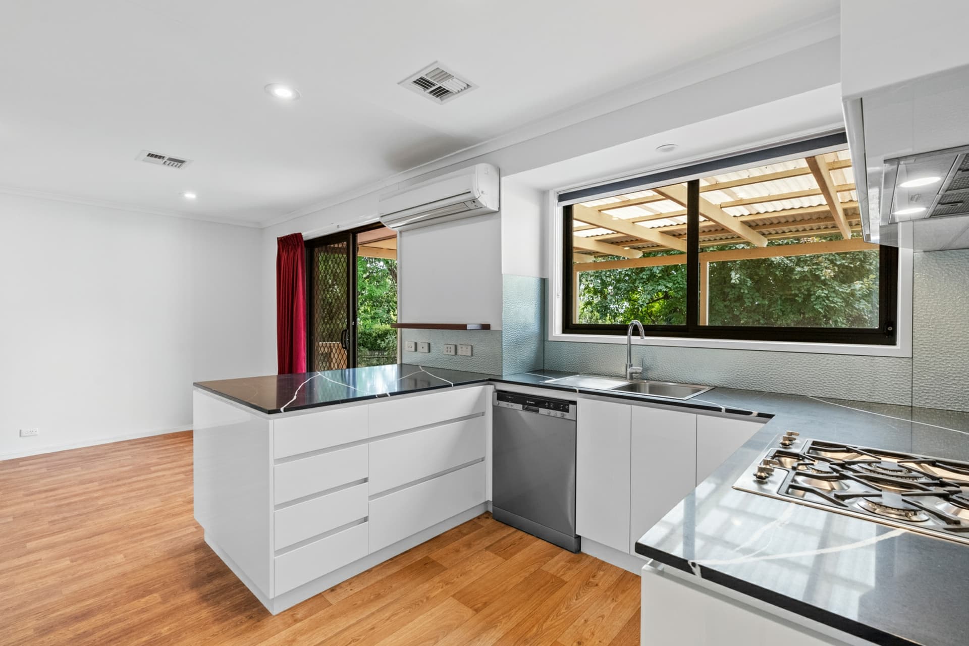 16 Perry Drive, Chapman, Chapman - Thumbnail 8