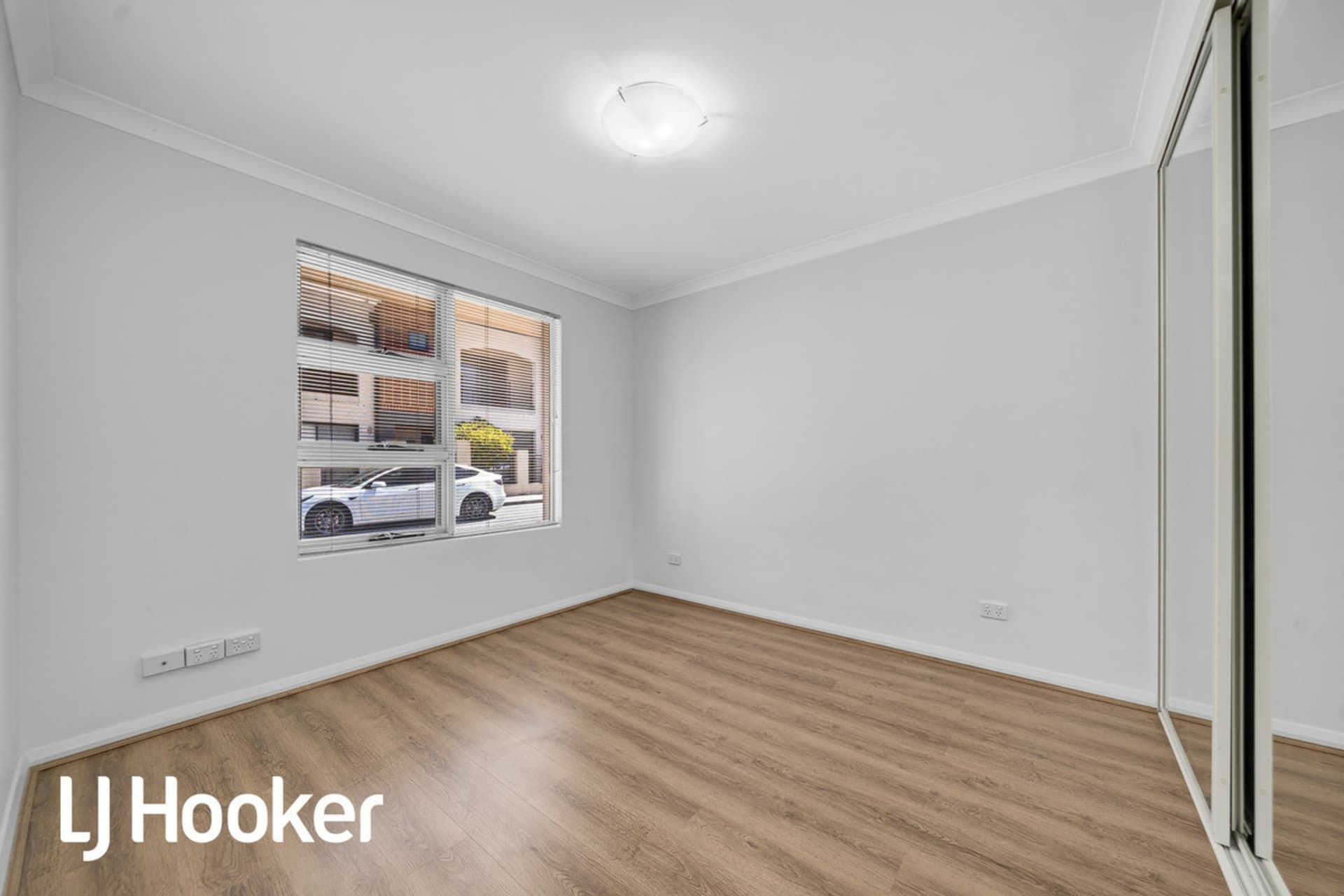 6 Redfern Bend, Clarkson, Clarkson - Thumbnail 8
