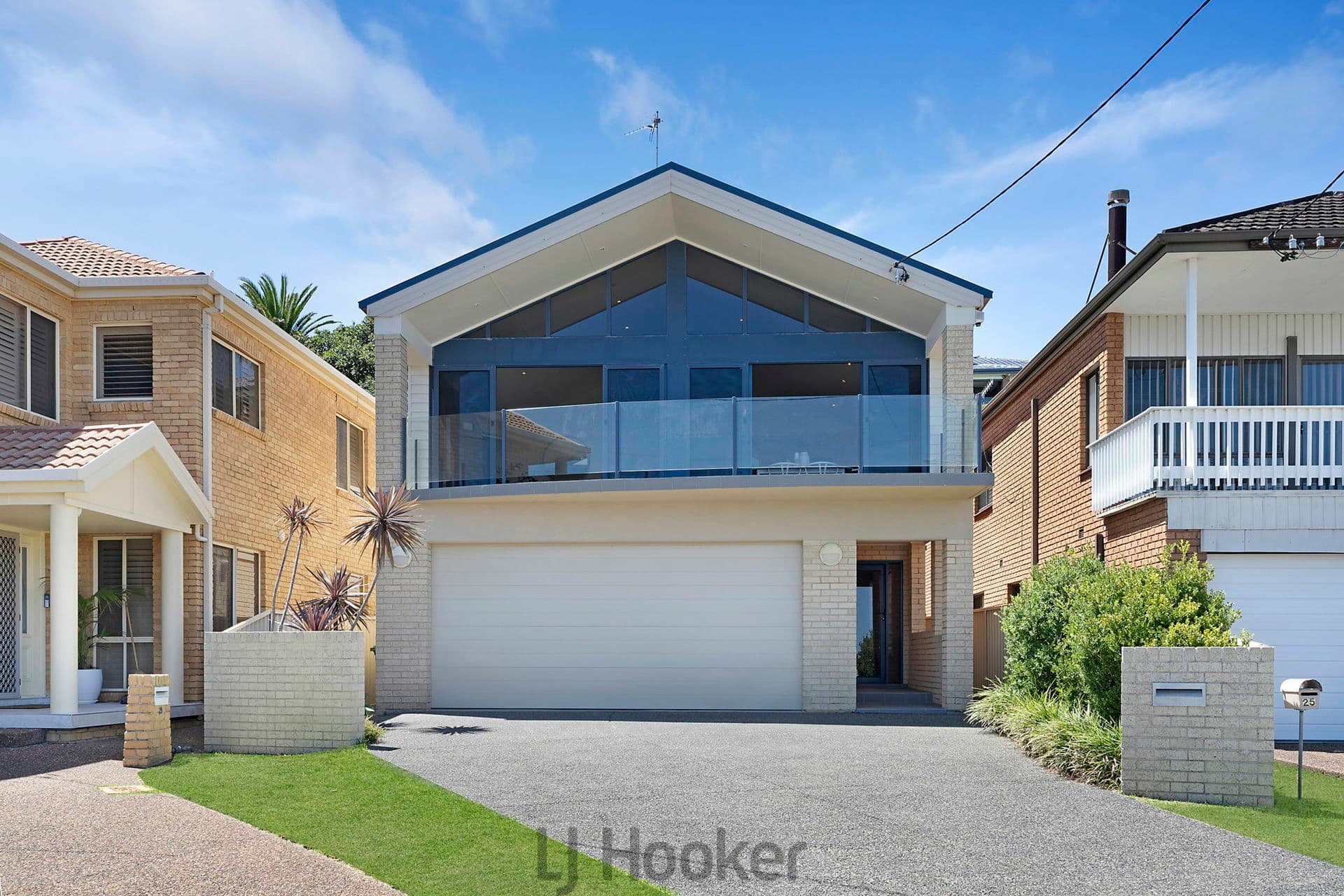 27 The Parade, Belmont, Belmont - Thumbnail 2