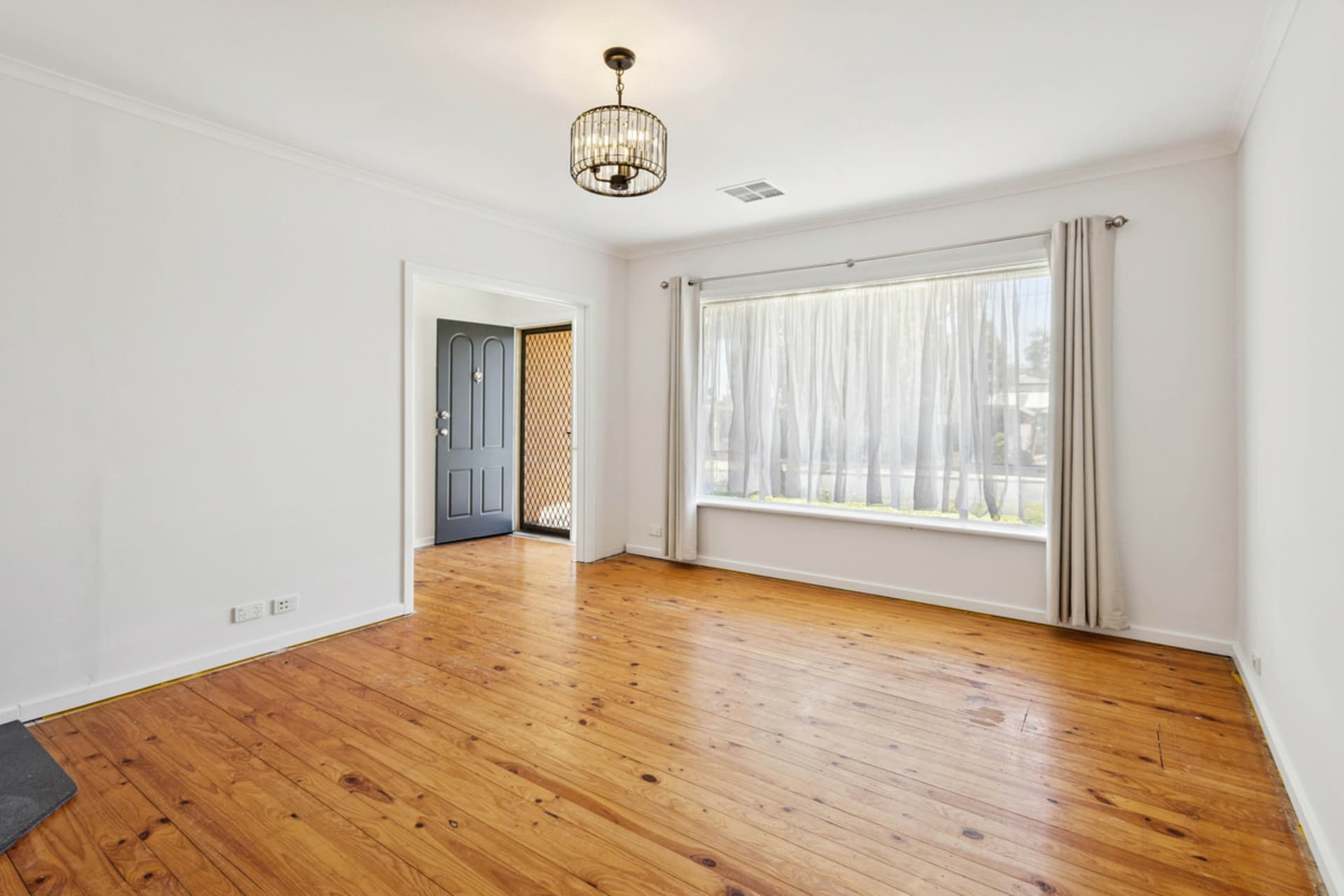 7 Michael Avenue, Modbury North, Modbury North - Thumbnail 2