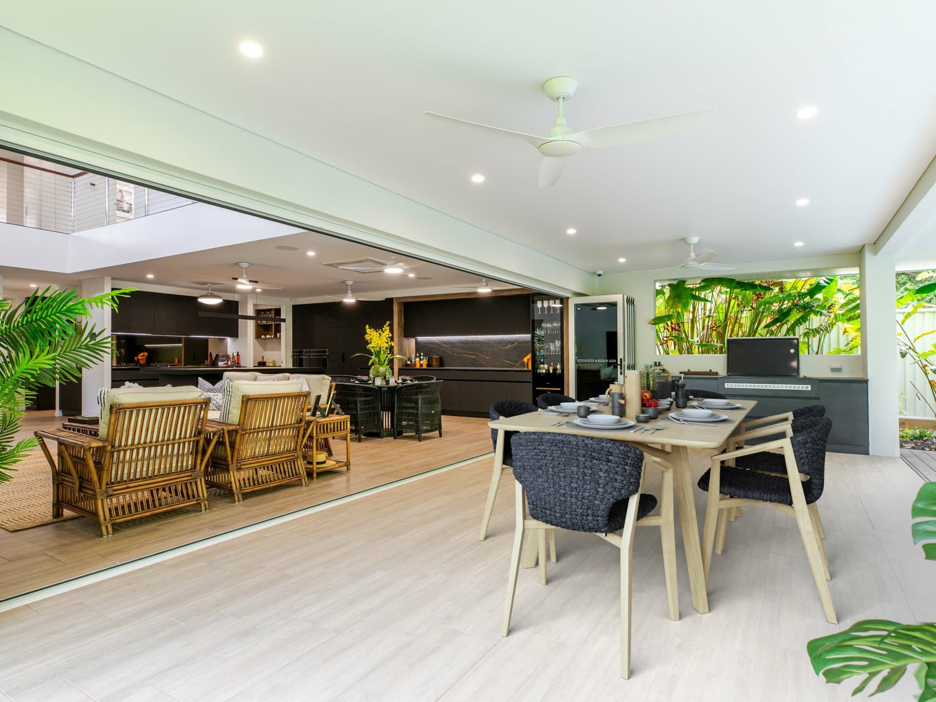 295 Coral Coast Drive, Palm Cove, Palm Cove - Image 1