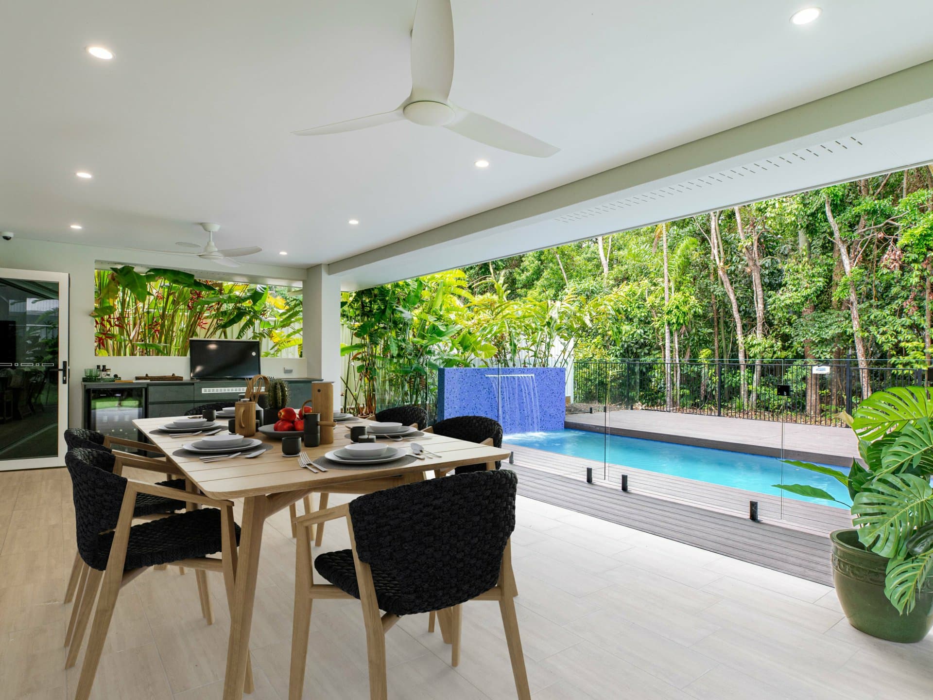 295 Coral Coast Drive, Palm Cove, Palm Cove - Thumbnail 5