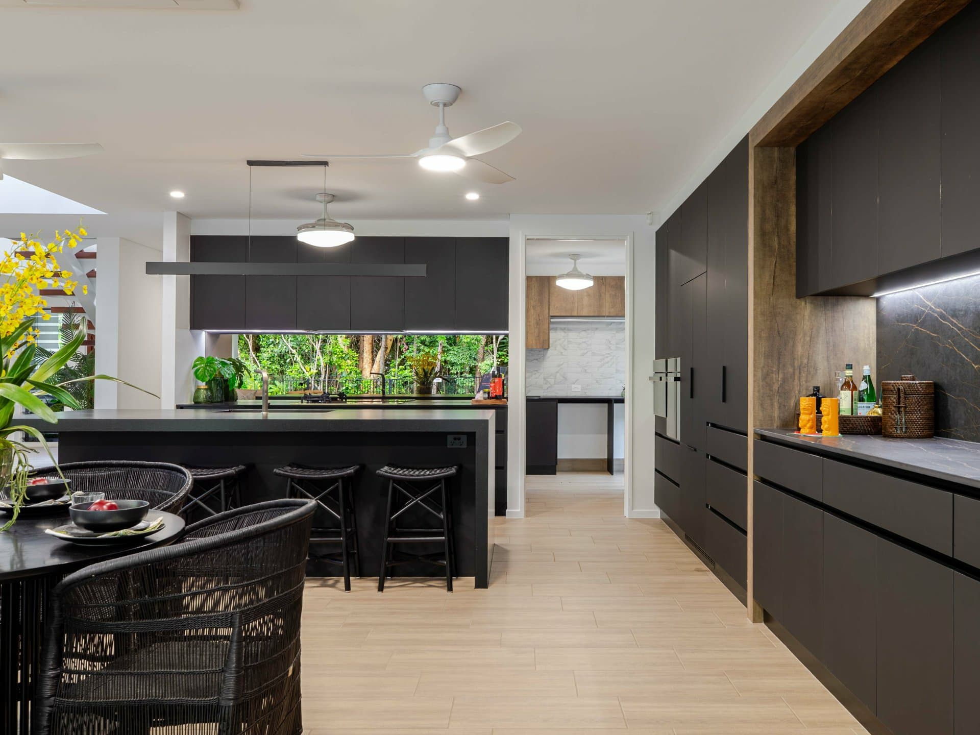 295 Coral Coast Drive, Palm Cove, Palm Cove - Thumbnail 6