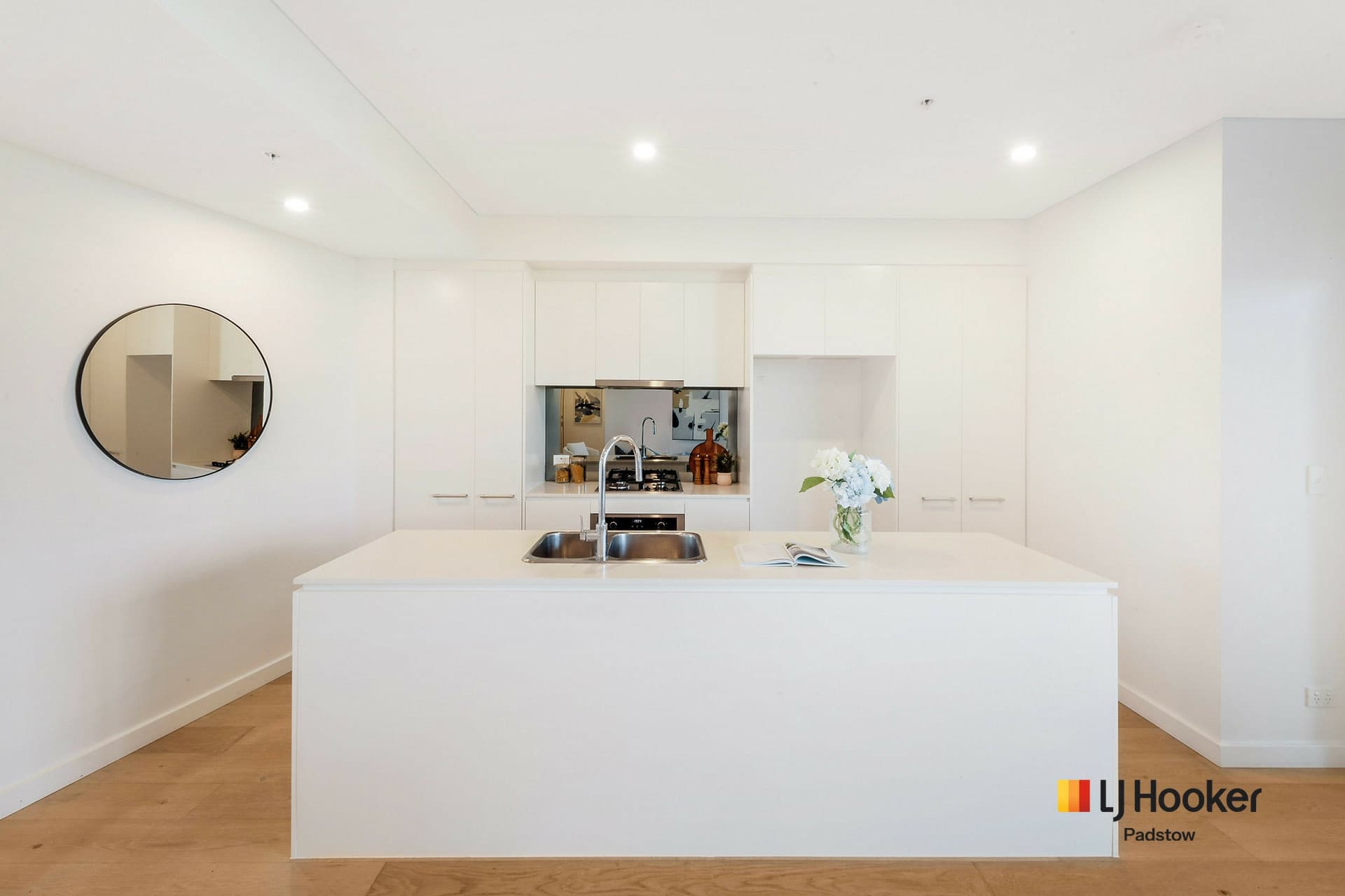 904/12 Stanley Street, Kogarah, Kogarah - Thumbnail 6