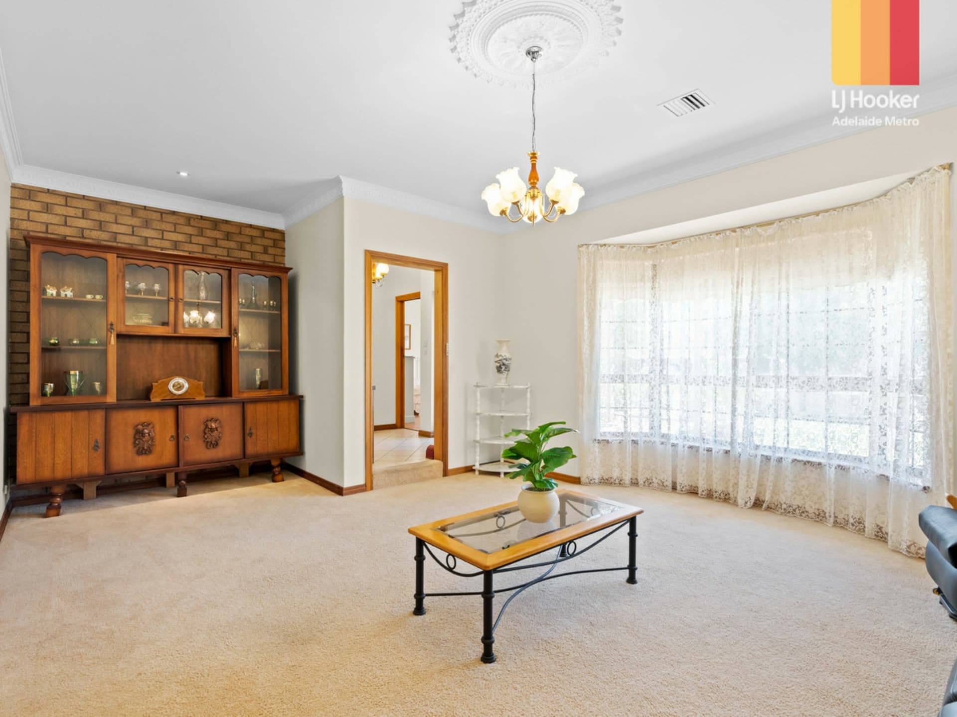 2A Hardy Street, Paradise, Paradise - Thumbnail 2