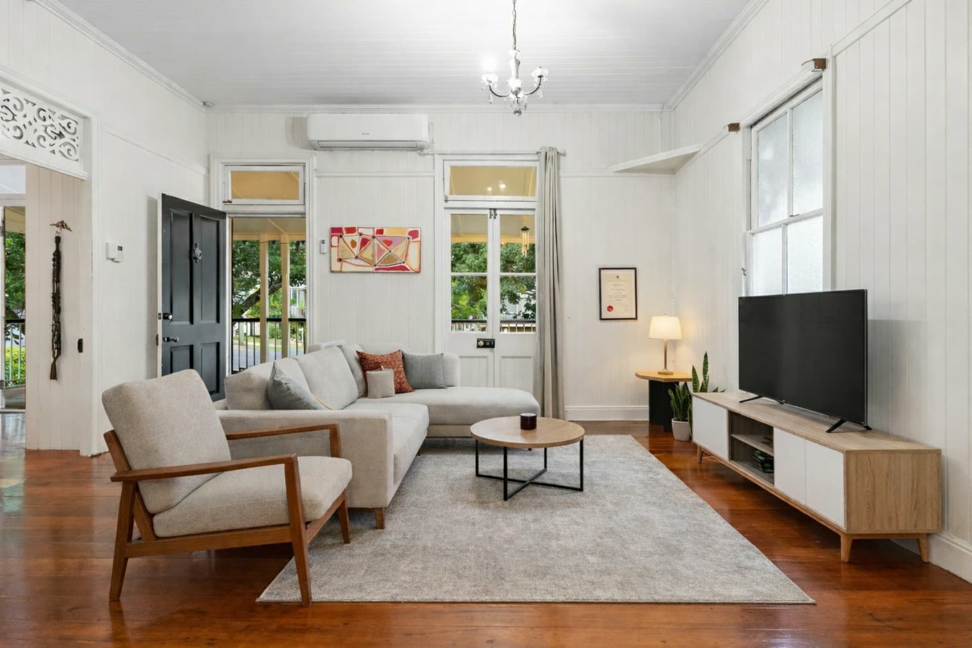 86 Victoria Street, Windsor, Windsor - Thumbnail 2