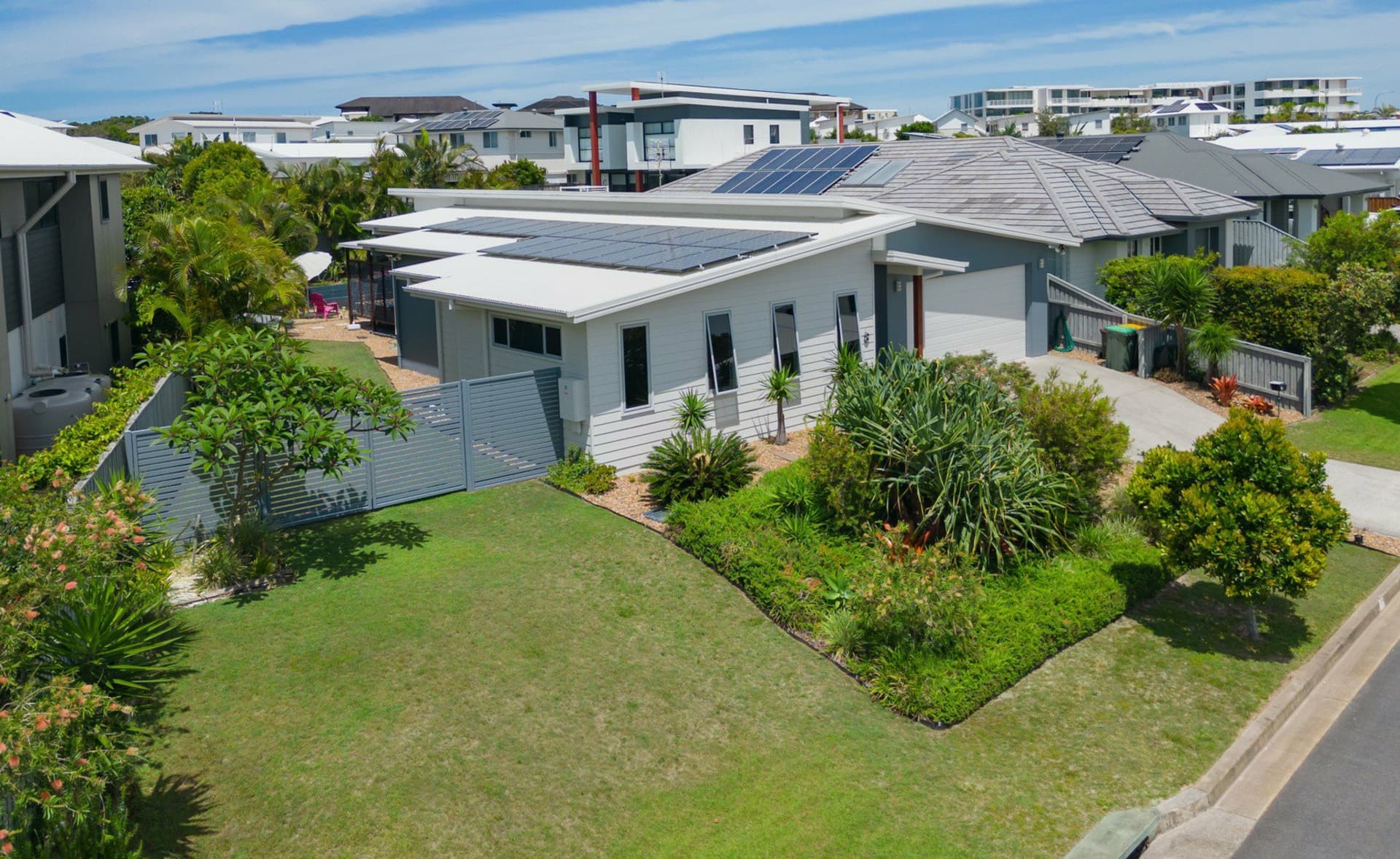 8 Liriope Street, Casuarina, Casuarina - Thumbnail 2