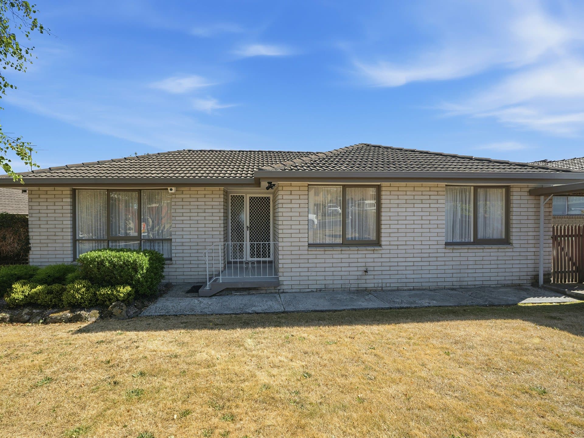 2 Cowper Road, Claremont, Claremont - Thumbnail 2