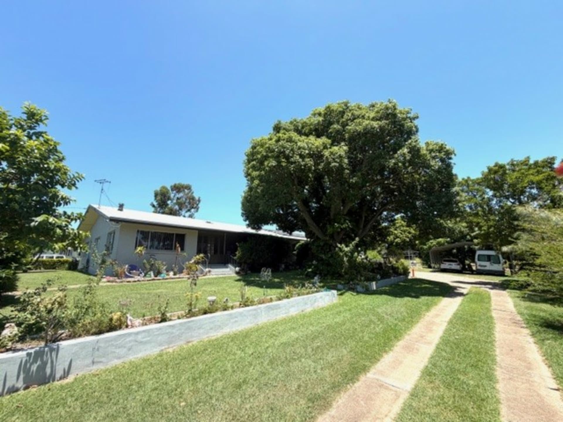 6 Fielding Street, Gayndah, Gayndah - Thumbnail 2