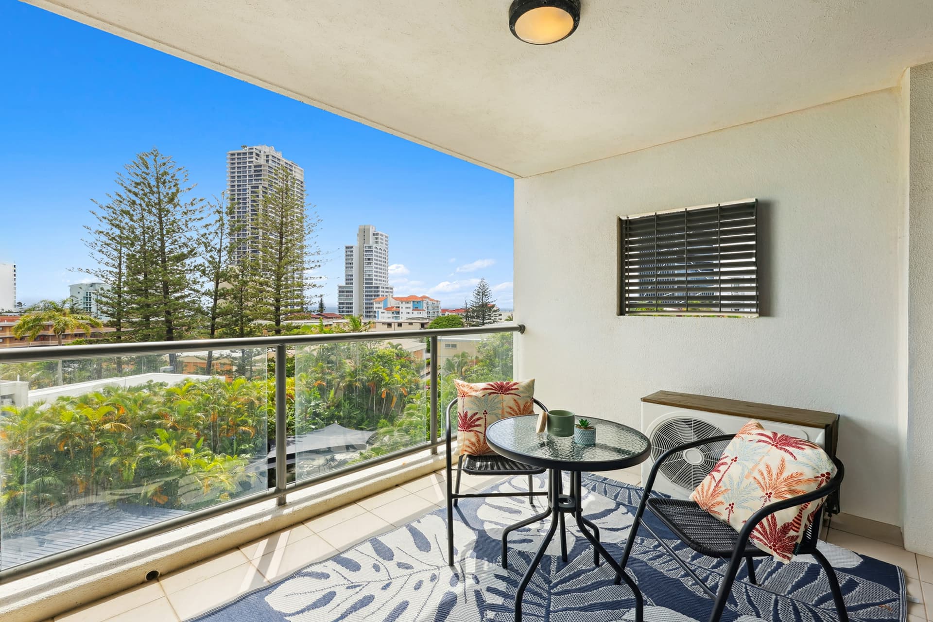 405/2865 Gold Coast Highway, Surfers Paradise, Surfers Paradise - Thumbnail 2