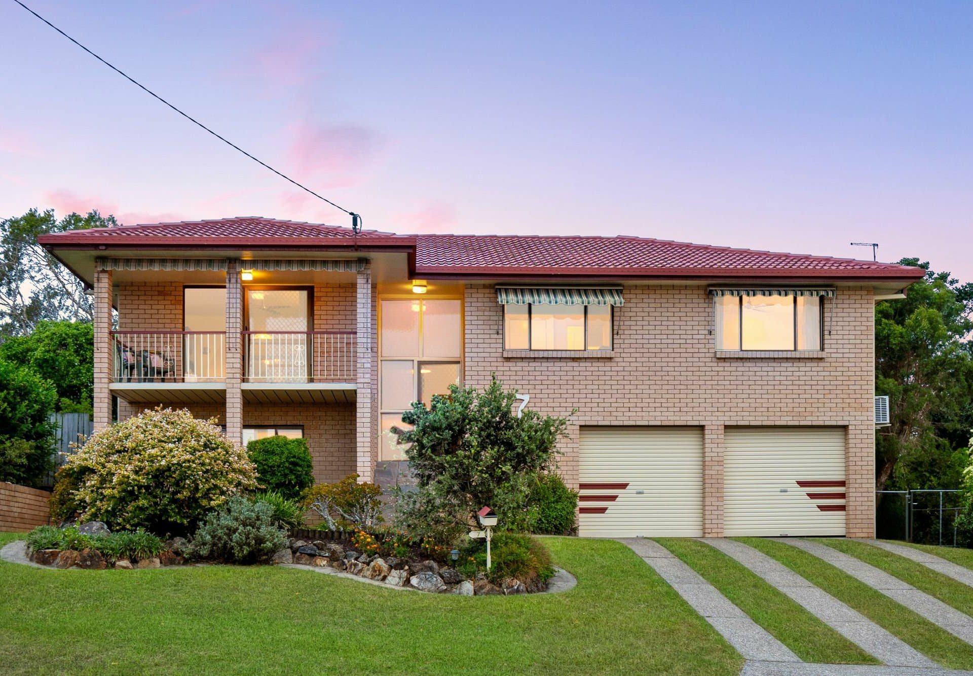 7 Hilarie Avenue, Springwood, Springwood - Thumbnail 2