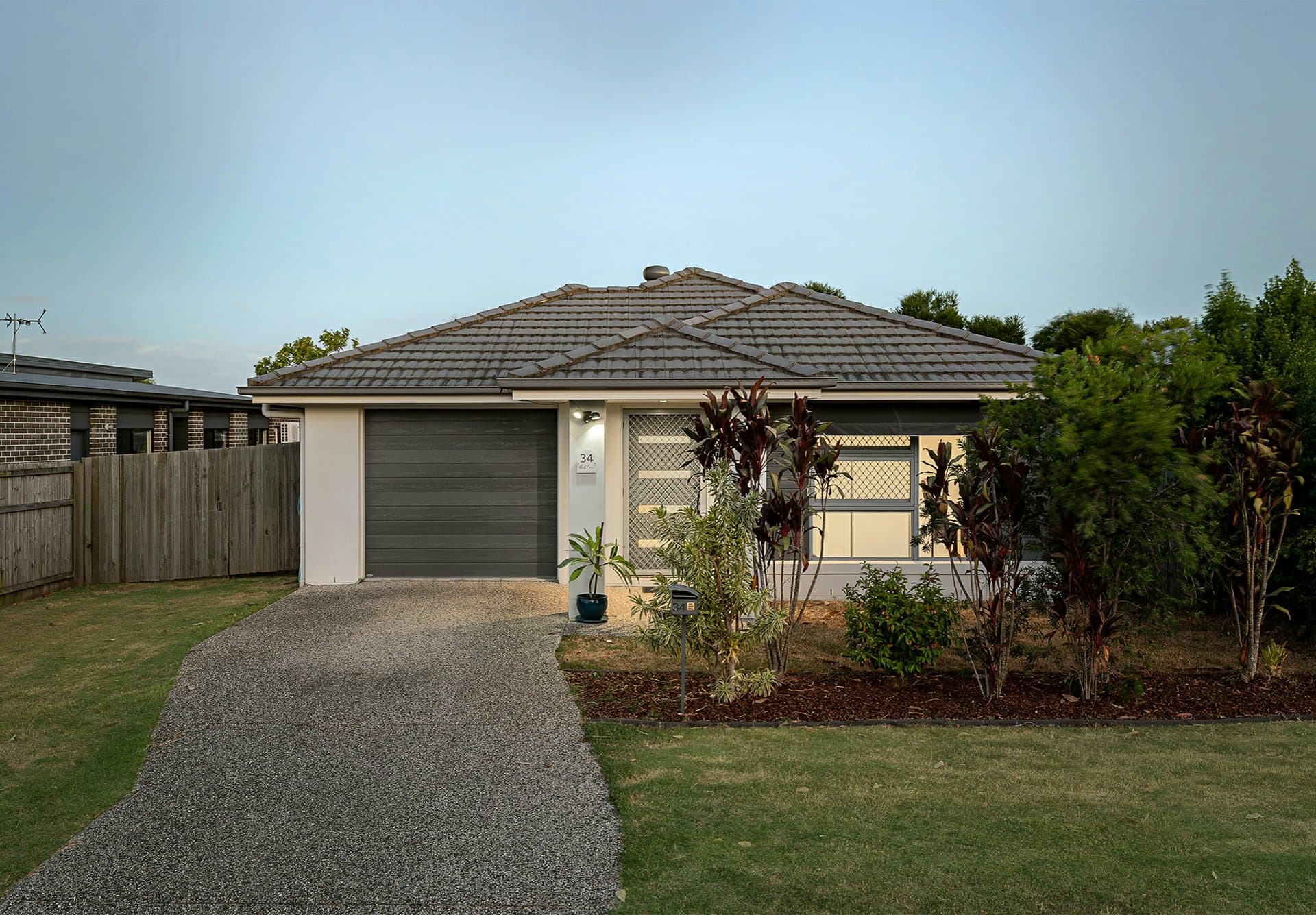 34 Niels Crescent, Park Ridge, Park Ridge - Image 1