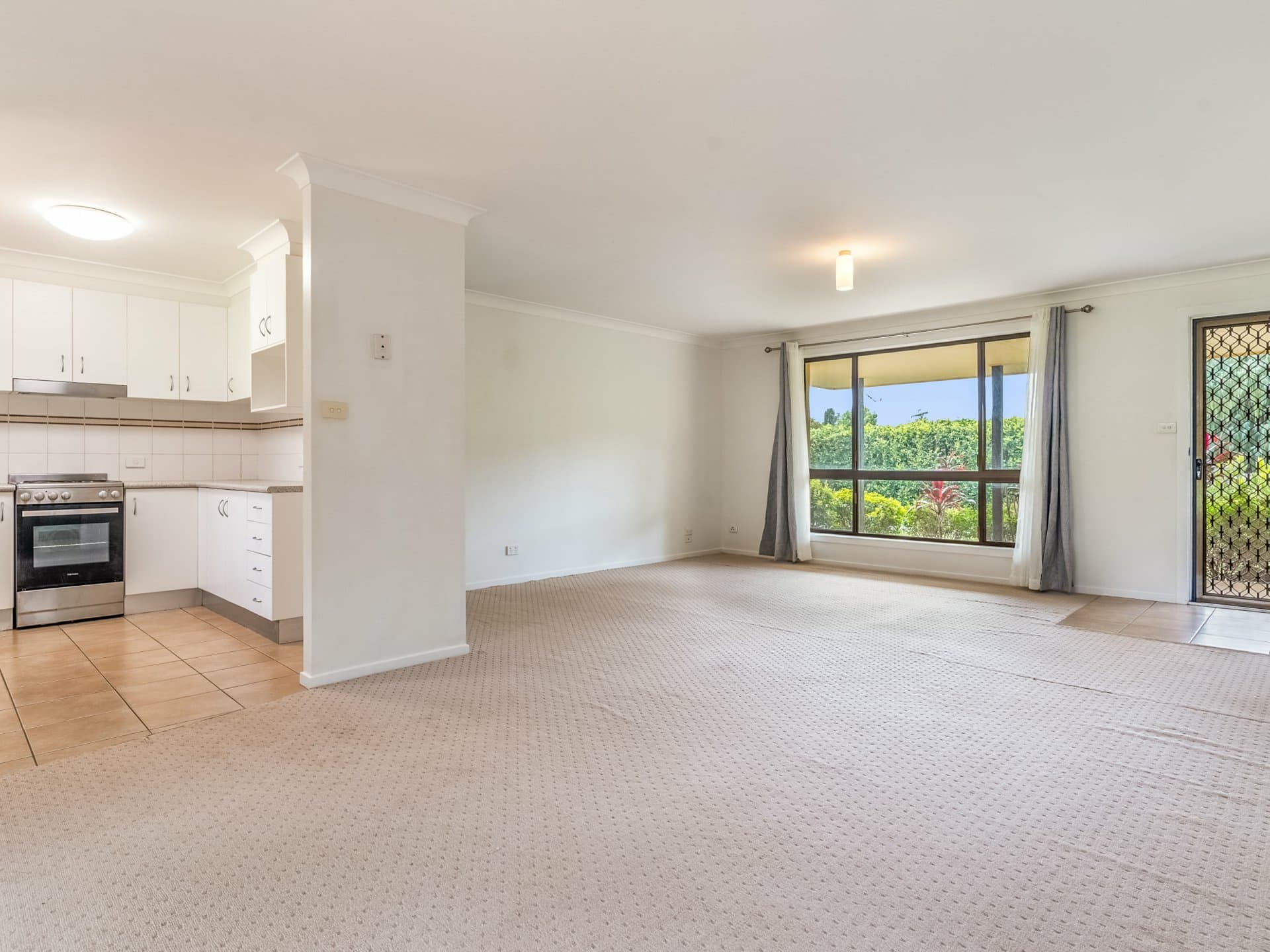 23 Robindale Drive, Wollongbar, Wollongbar - Thumbnail 6