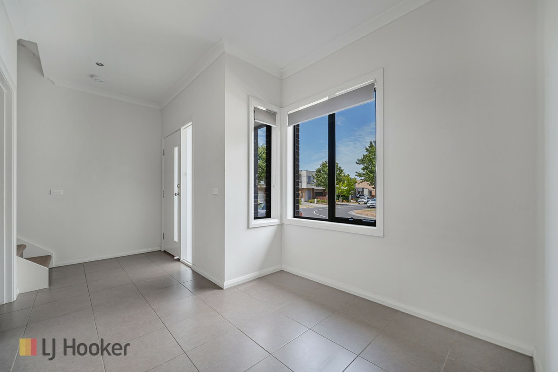 42 Brunswick Crescent, Craigieburn, Craigieburn - Thumbnail 2