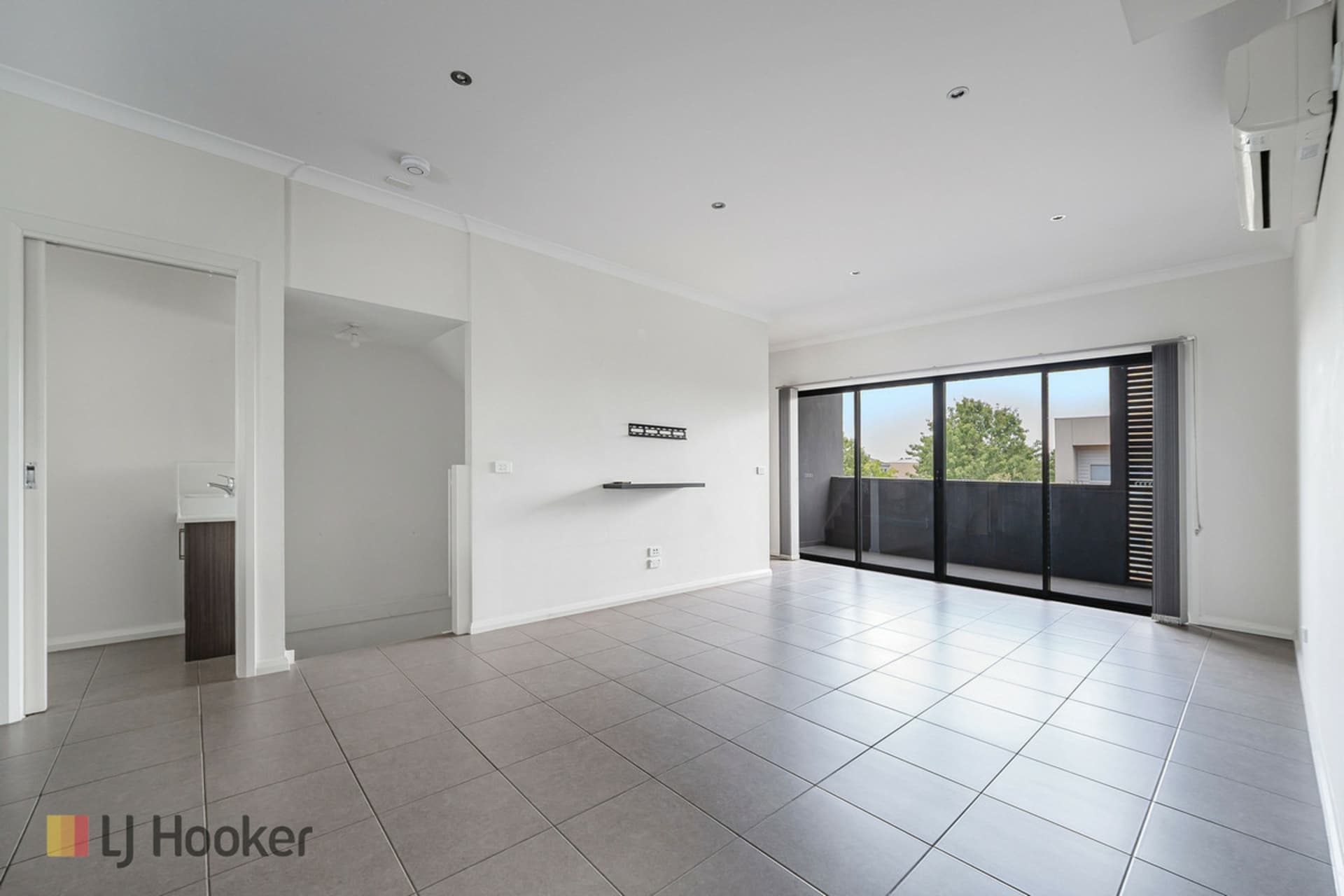 42 Brunswick Crescent, Craigieburn, Craigieburn - Thumbnail 6