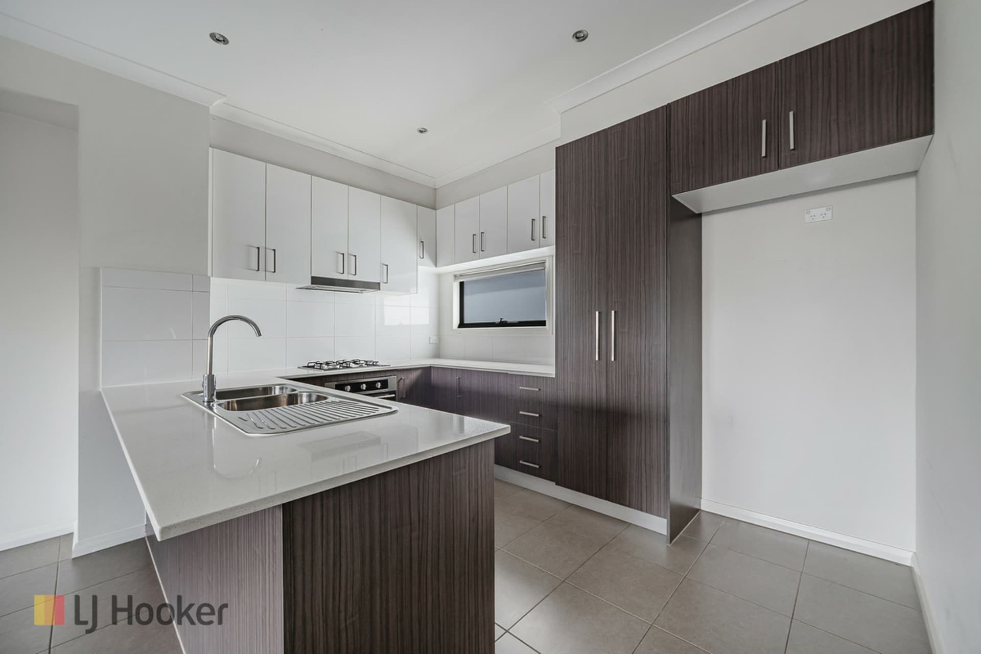 42 Brunswick Crescent, Craigieburn, Craigieburn - Thumbnail 8