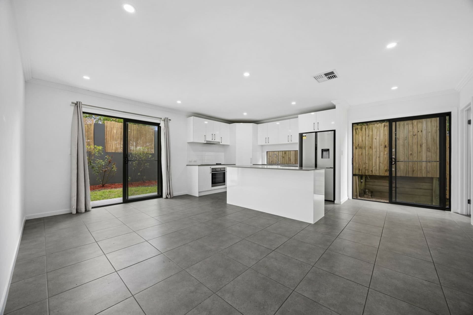 5/36 Margaret Street, Southport, Southport - Thumbnail 5