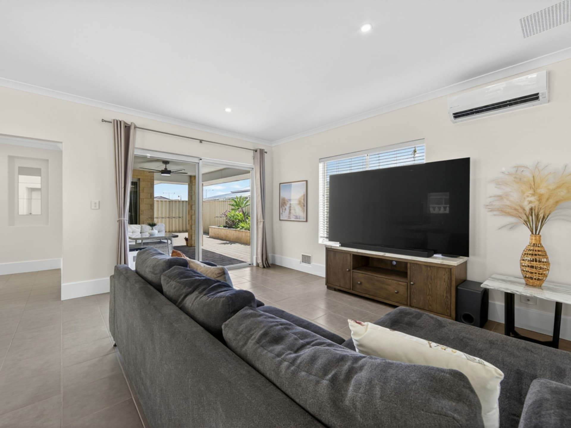 73 Rathkeale Boulevard, Ridgewood, Ridgewood - Thumbnail 4