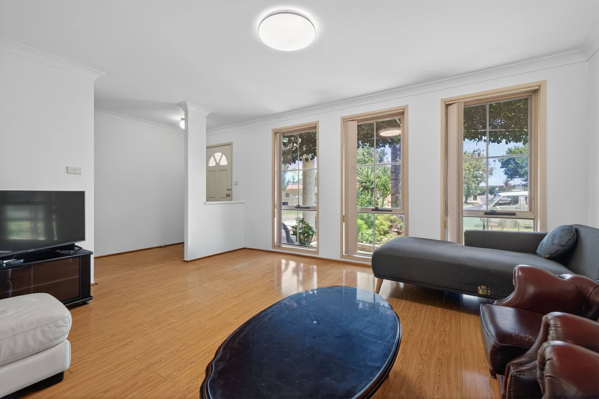 24 Vlatko Drive, West Hoxton, West Hoxton - Thumbnail 4