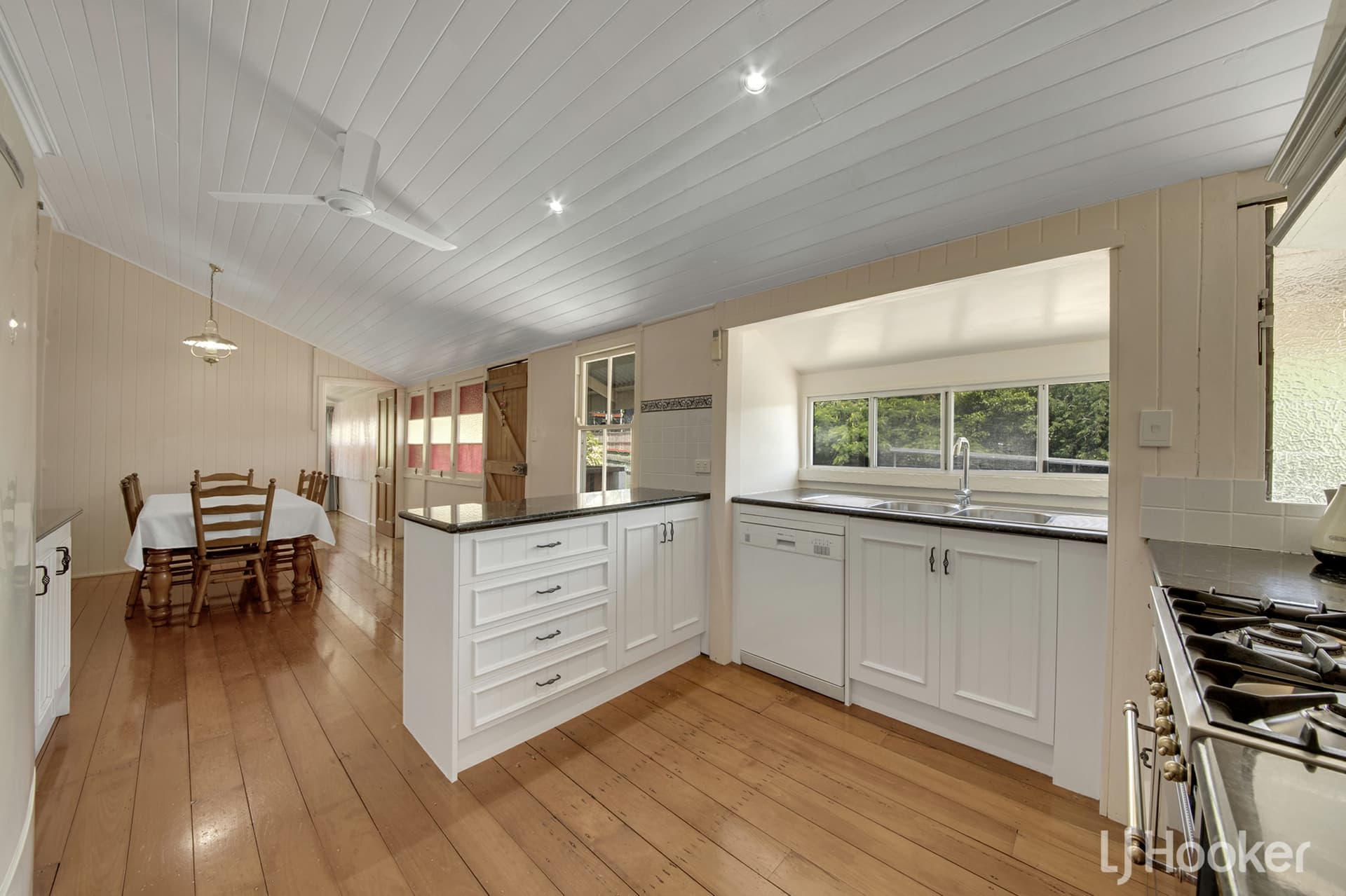 12 Roseberry Street, Gladstone Central, Gladstone Central - Thumbnail 7