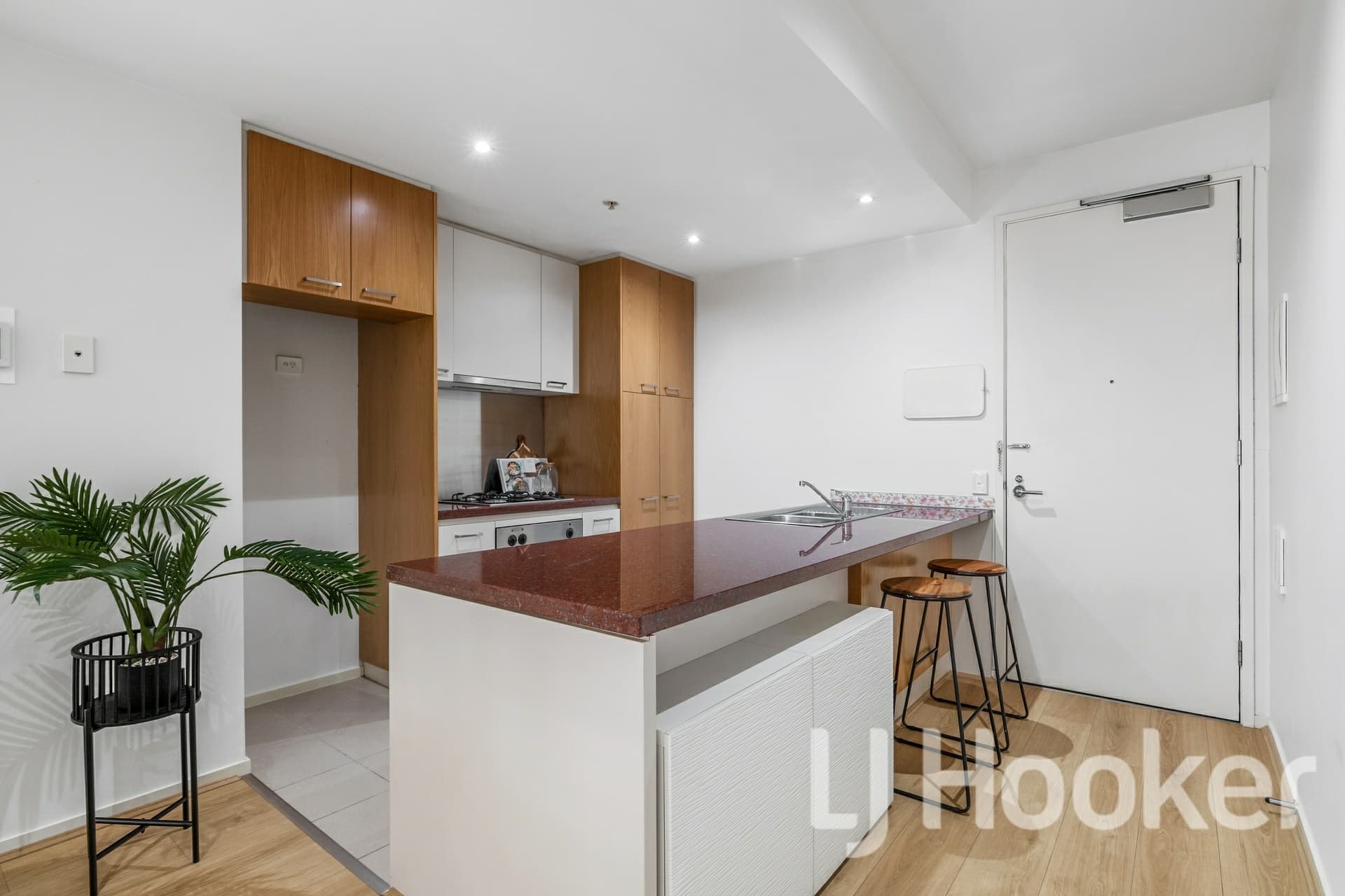 1905/15 Caravel Lane, Docklands, Docklands - Thumbnail 6