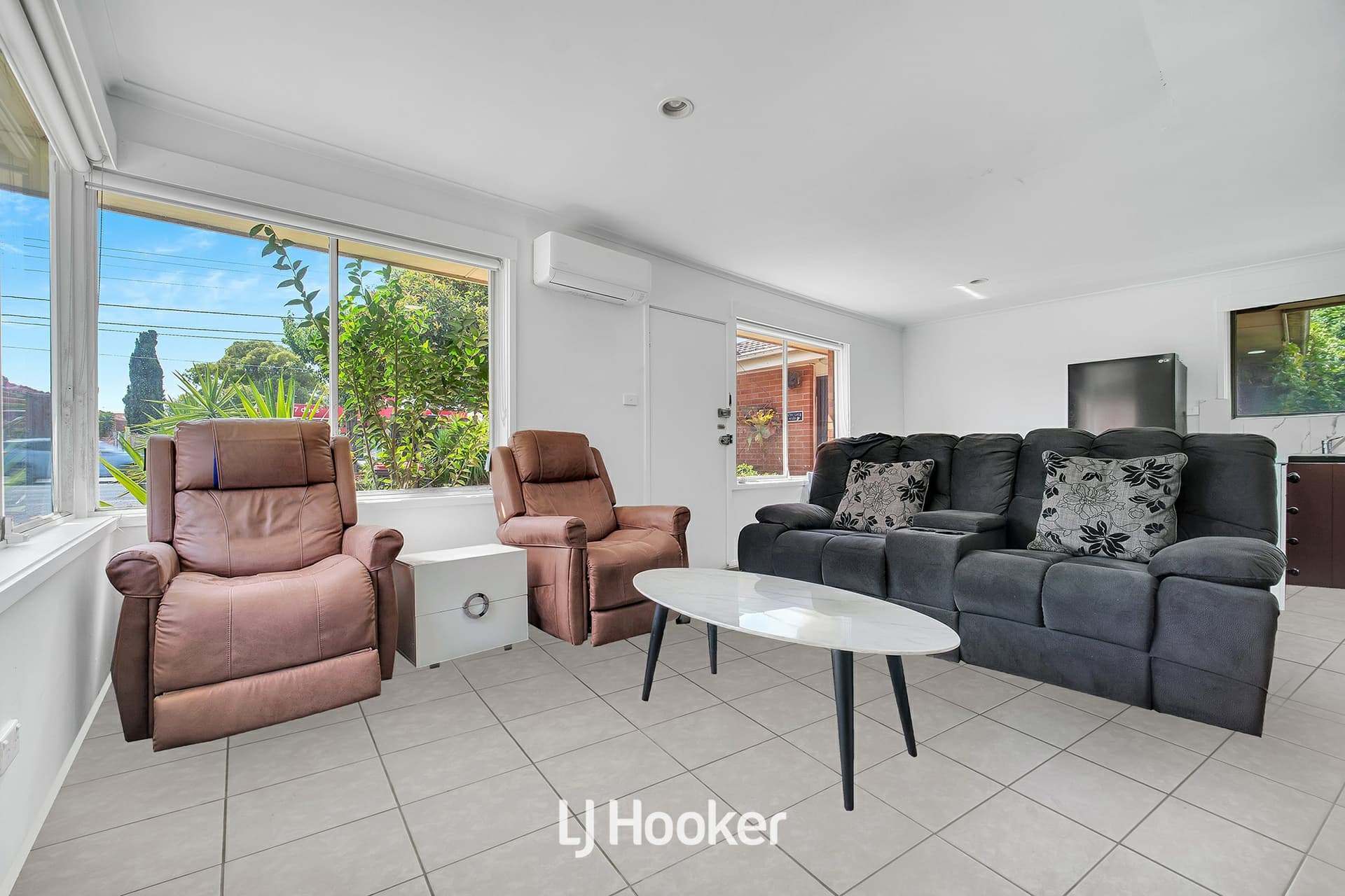 2/27 Stud Road, Dandenong, Dandenong - Thumbnail 2