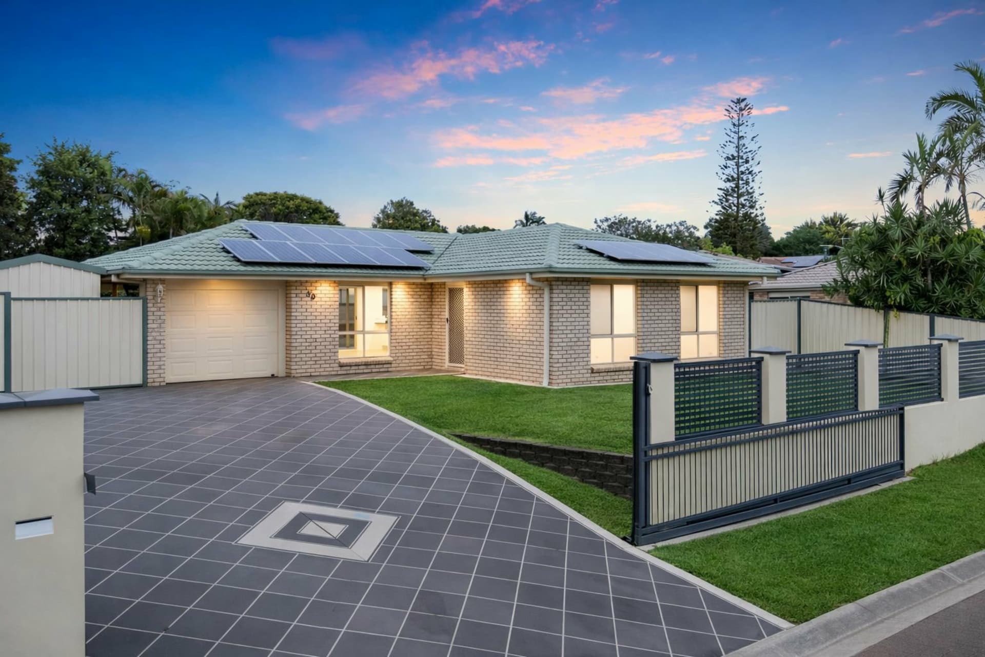 30 Bushland Drive, Regents Park, Regents Park - Thumbnail 2