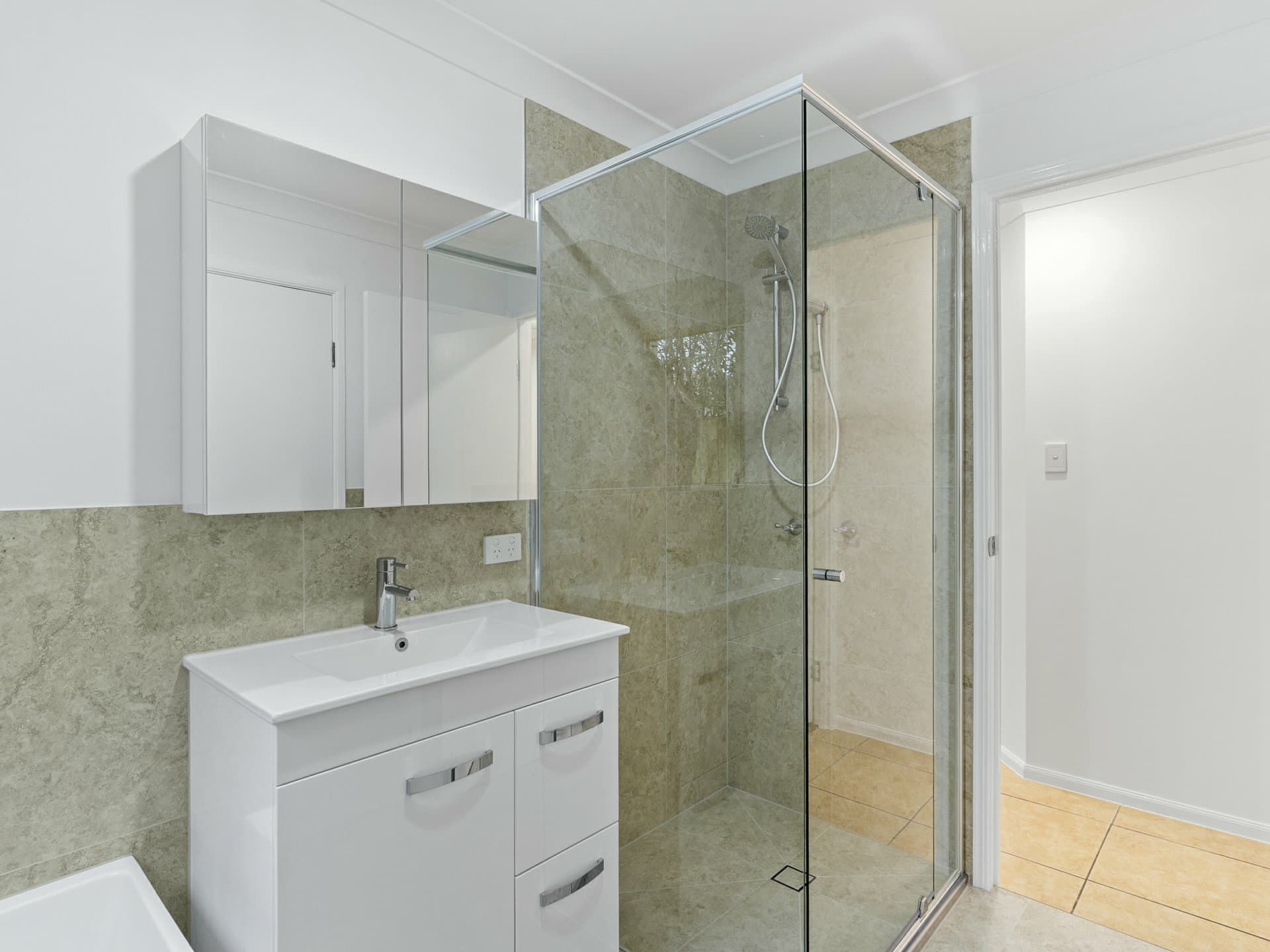 30 Bushland Drive, Regents Park, Regents Park - Thumbnail 6