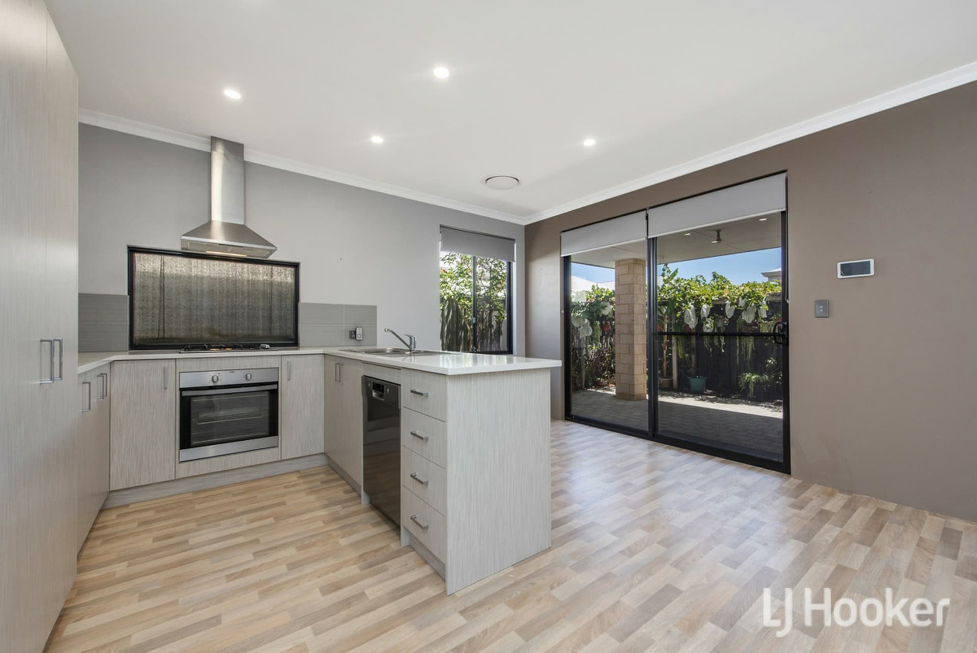 106 Lakewood Parkway, Coodanup, Coodanup - Thumbnail 7