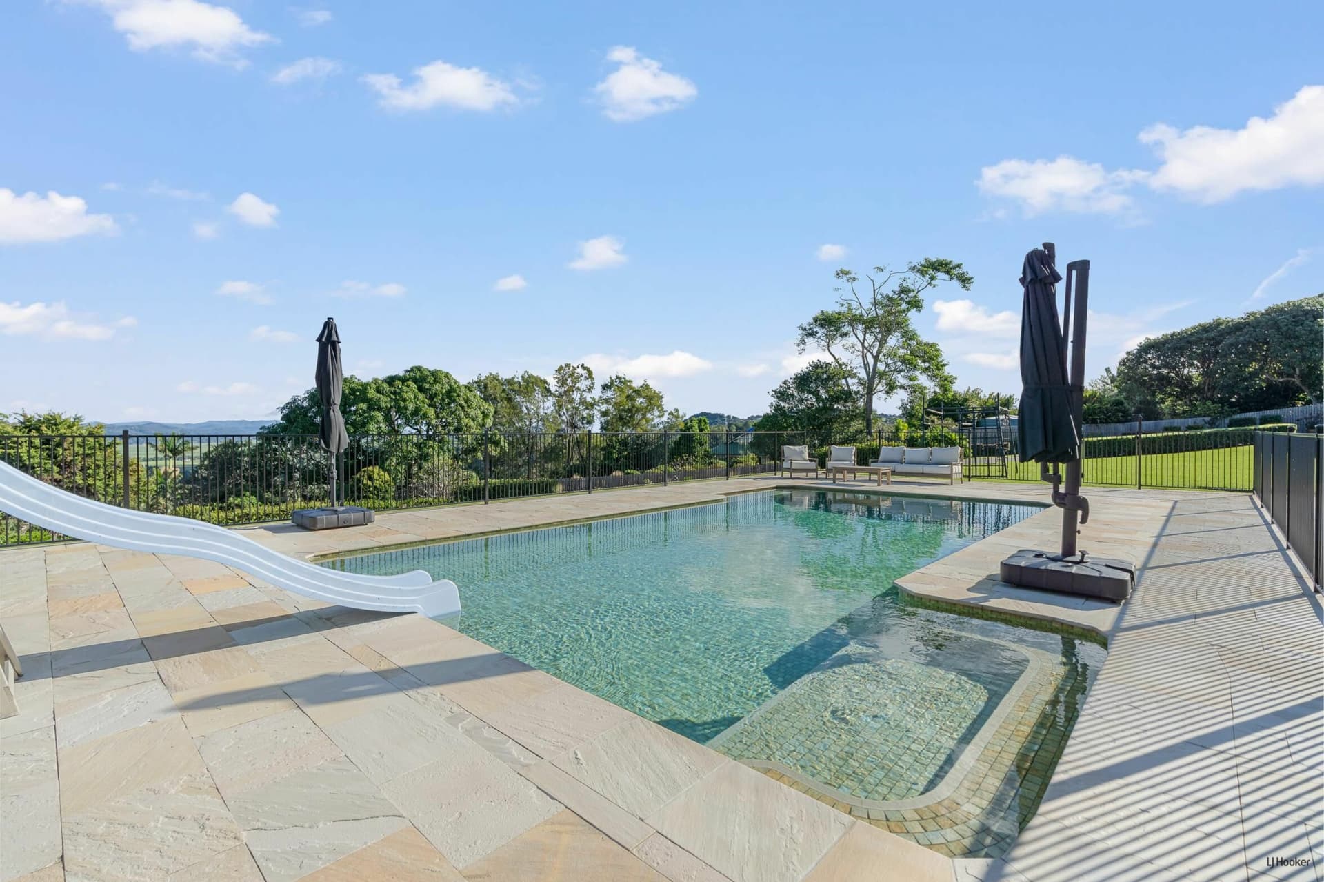 12 Valleyview Place, Terranora, Terranora - Thumbnail 5