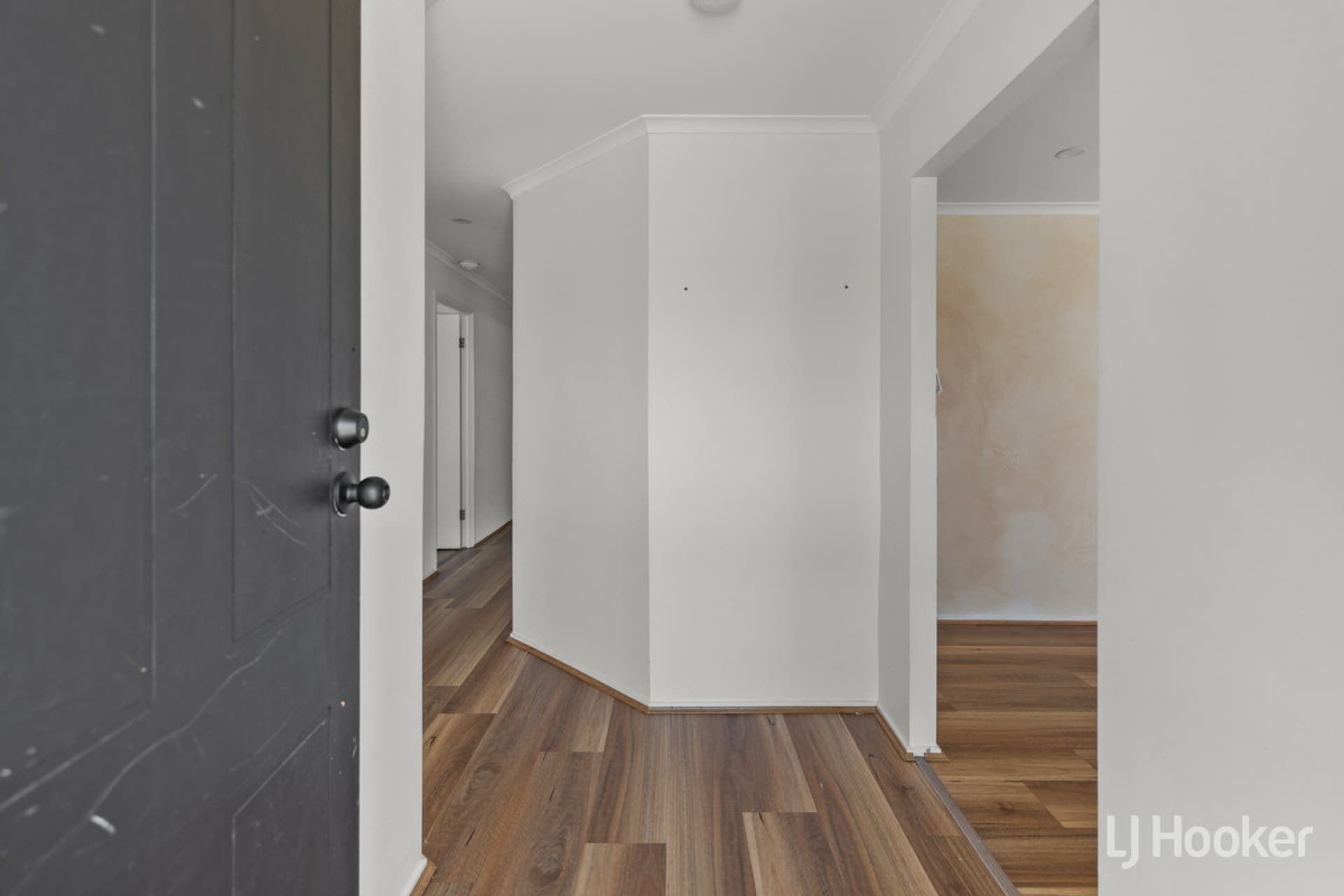 44 Browne Circuit, Craigmore, Craigmore - Thumbnail 4