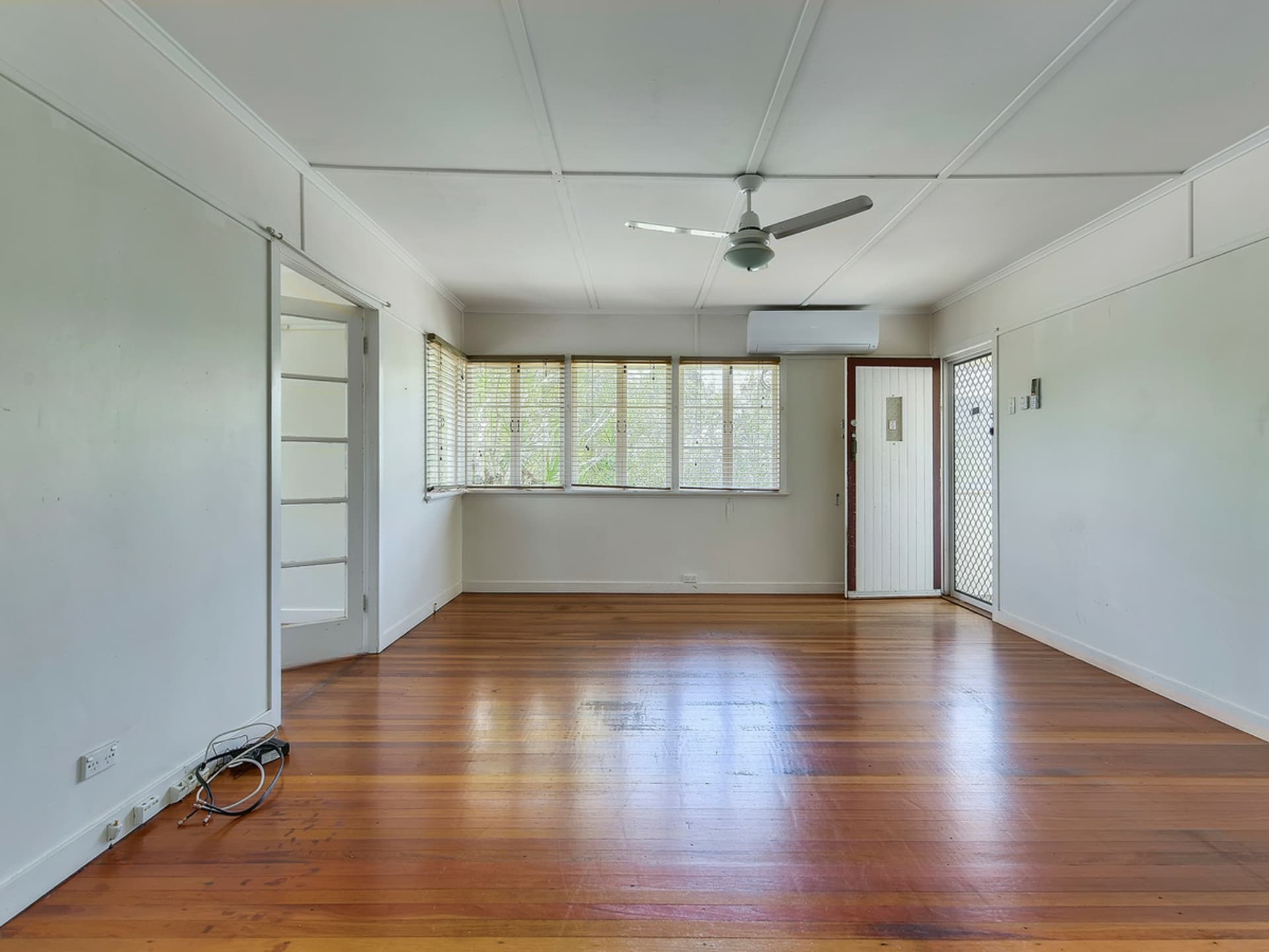 5 Thuruna Street, Stafford, Stafford - Thumbnail 5